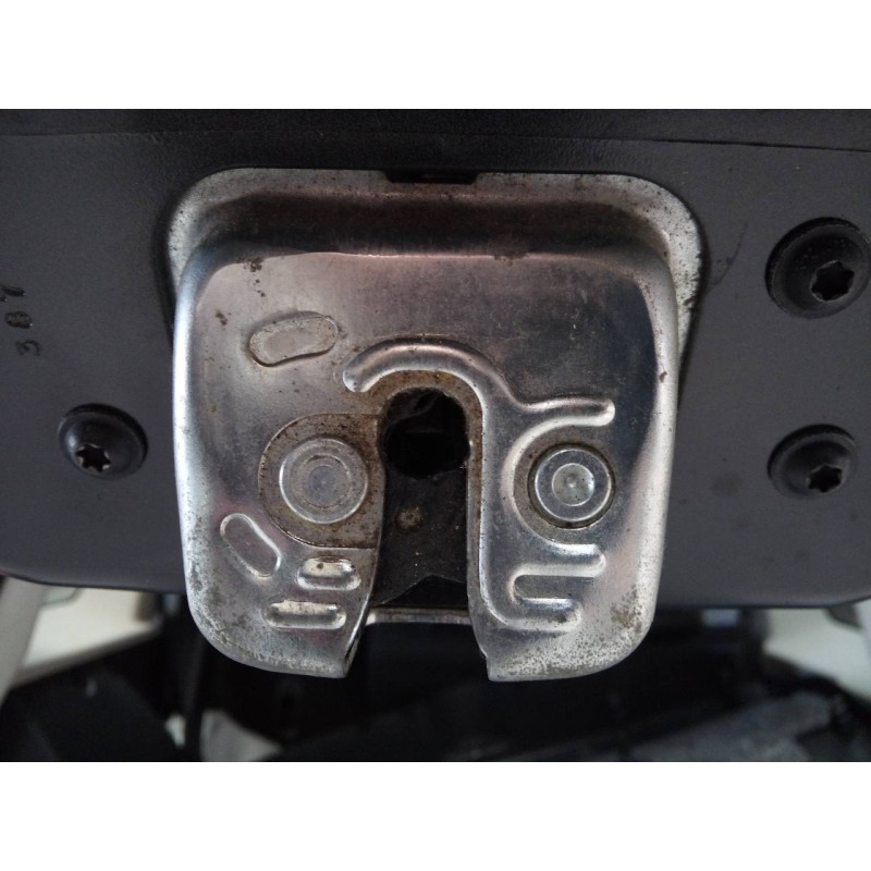 Recambio de cerradura maletero / porton para chrysler jeep patriot limited referencia OEM IAM   