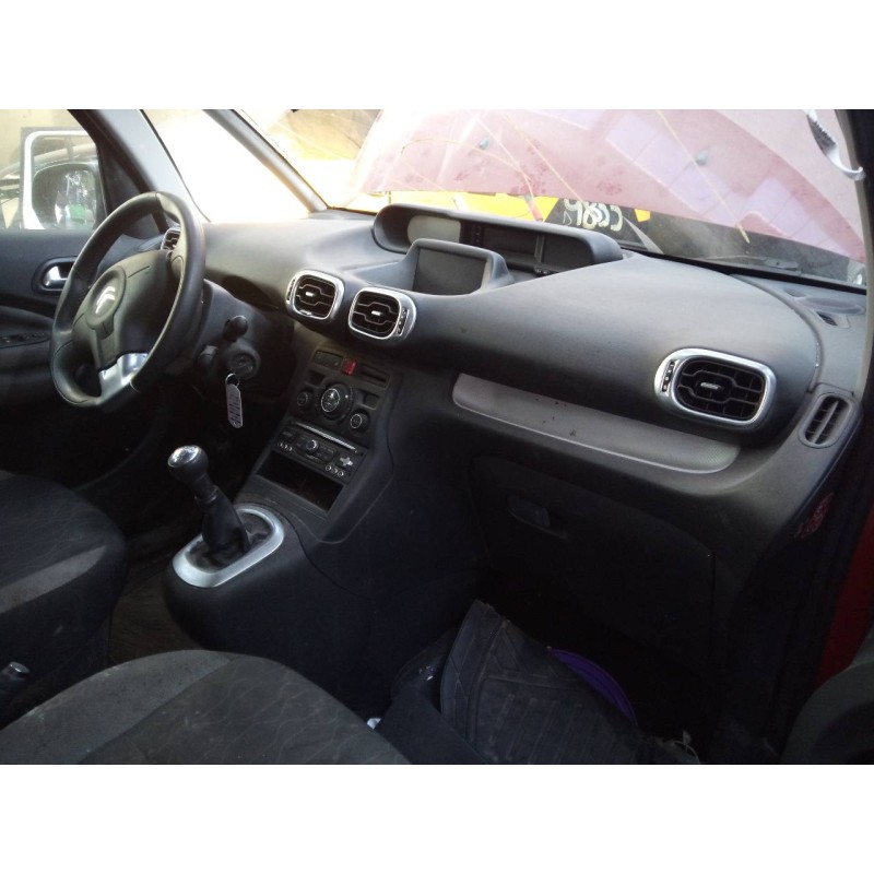 Recambio de salpicadero para citroen c3 picasso exclusive referencia OEM IAM   