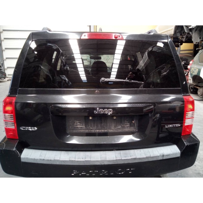 Recambio de porton trasero para chrysler jeep patriot limited referencia OEM IAM   