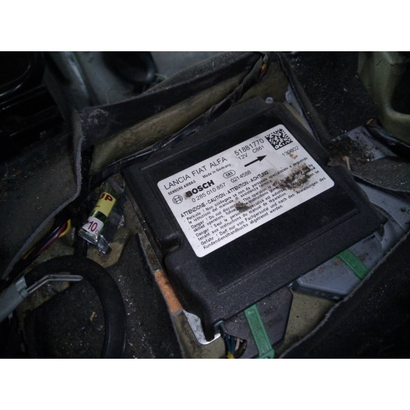 Recambio de centralita airbag para opel combo d kasten l2h1 2,4t referencia OEM IAM 51881770 0285010857 