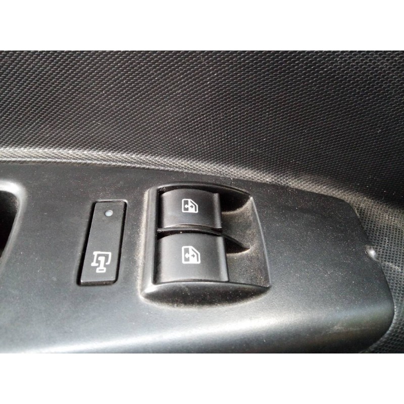 Recambio de mando elevalunas delantero izquierdo para opel combo d kasten l2h1 2,4t referencia OEM IAM   