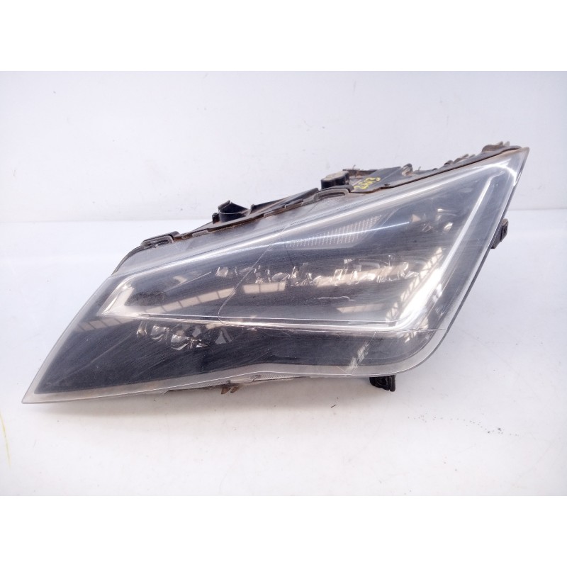 Recambio de faro izquierdo xenon para seat leon sc (5f5) style referencia OEM IAM 90112704 A046439 