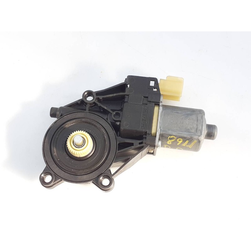 Recambio de motor elevalunas delantero derecho para ford fiesta (cb1) ambiente referencia OEM IAM 0130822407  