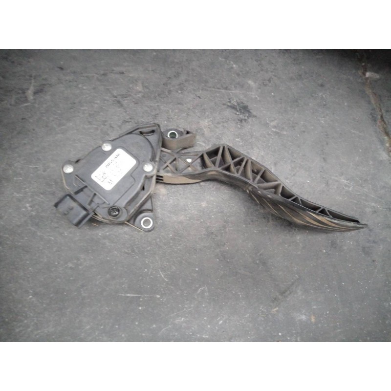 Recambio de pedal acelerador para nissan qashqai (j11) acenta referencia OEM IAM 180024BA1B 6PV00997815 