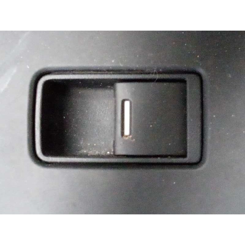 Recambio de mando elevalunas trasero derecho para honda cr-v comfort 4x2 referencia OEM IAM 35770T1GG01  