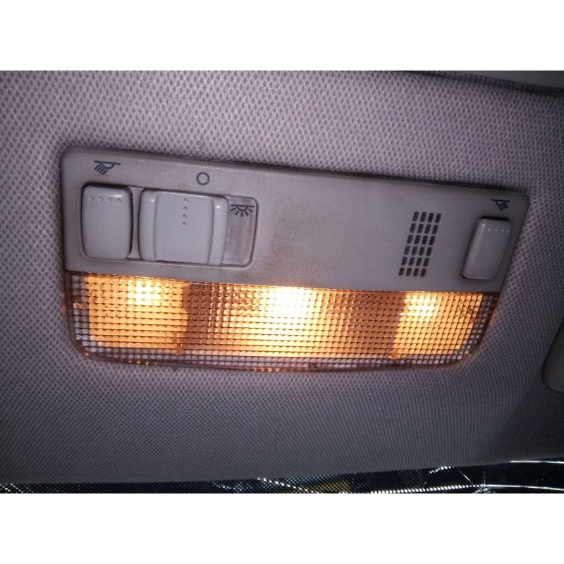 Recambio de luz interior para skoda rapid active referencia OEM IAM   