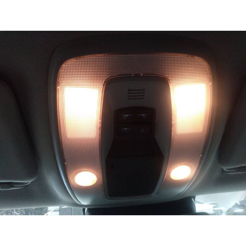 Recambio de luz interior para volvo v60 kombi momentum referencia OEM IAM   