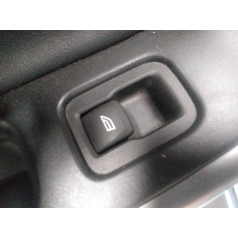 Recambio de mando elevalunas trasero izquierdo para volvo v60 kombi momentum referencia OEM IAM   