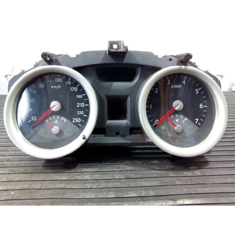 Recambio de cuadro instrumentos para renault megane ii berlina 3p referencia OEM IAM 8200364015  