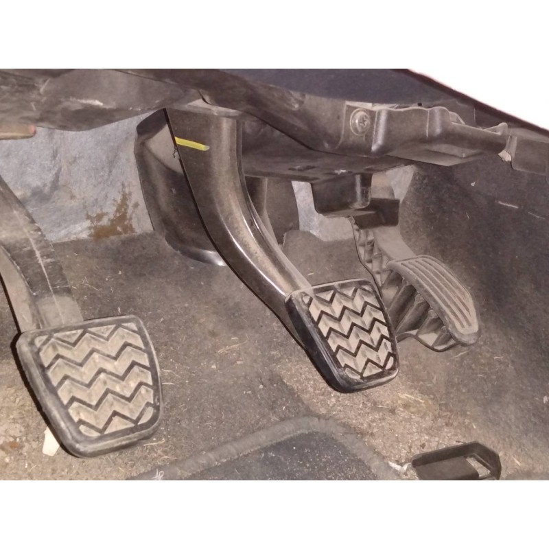 Recambio de pedal freno para toyota yaris city referencia OEM IAM   