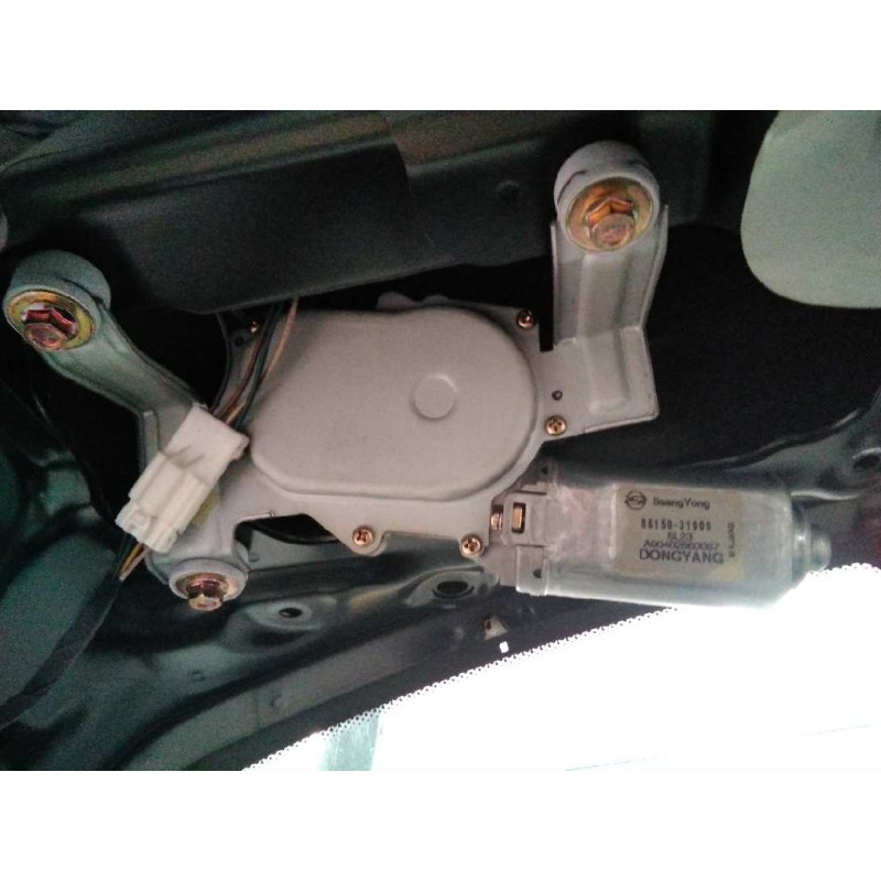 Recambio de motor limpia trasero para ssangyong actyon 200 xdi 4wd limited referencia OEM IAM 8615031000  