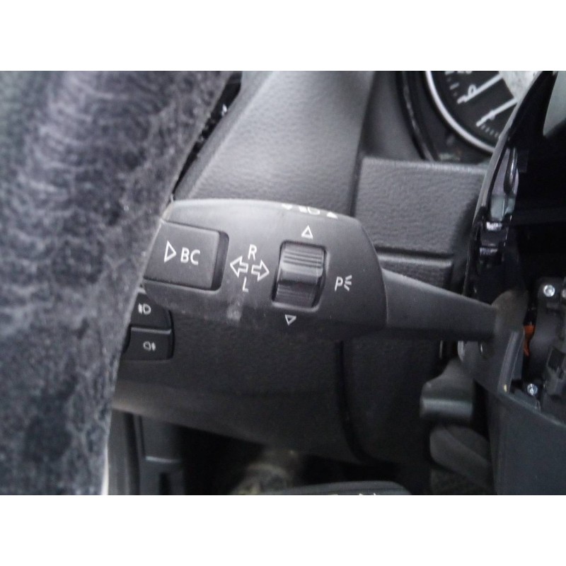 Recambio de mando intermitentes para bmw x1 (e84) sdrive 18d referencia OEM IAM   