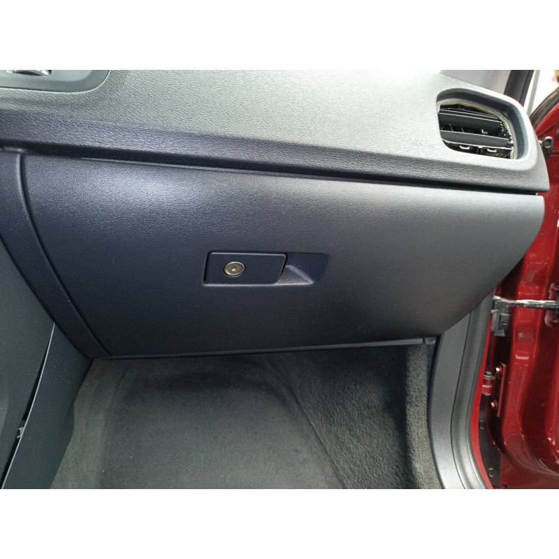 Recambio de guantera para volvo v60 kombi kinetic referencia OEM IAM   