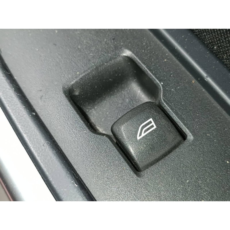 Recambio de mando elevalunas delantero derecho para volvo v60 kombi kinetic referencia OEM IAM   