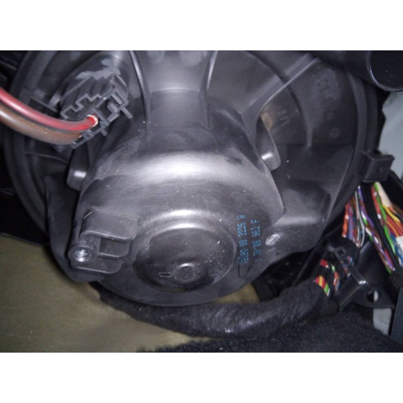 Recambio de ventilador calefaccion para volkswagen golf v berlina (1k1) trendline referencia OEM IAM 13808862F 983226W 