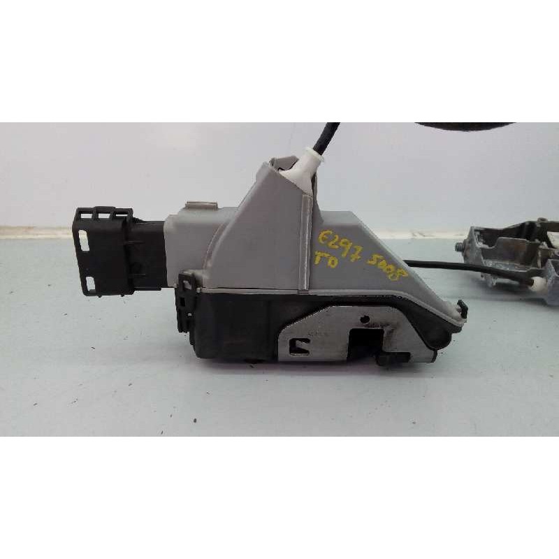 Recambio de cerradura puerta trasera derecha para peugeot 5008 allure referencia OEM IAM 7062W3231I4  