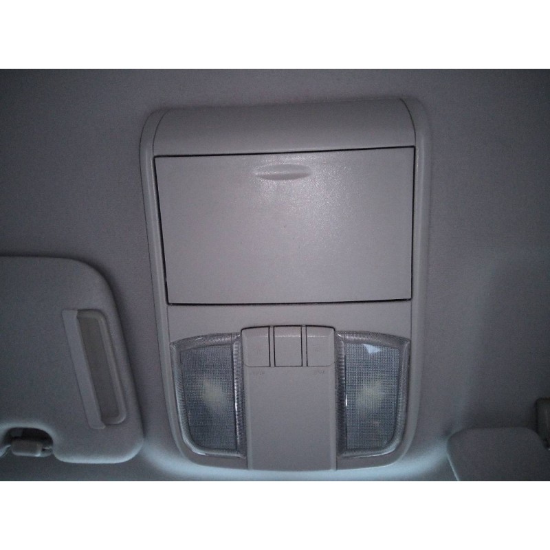 Recambio de luz interior para ssangyong rexton rx 270 plus / 270 xdi plus referencia OEM IAM   