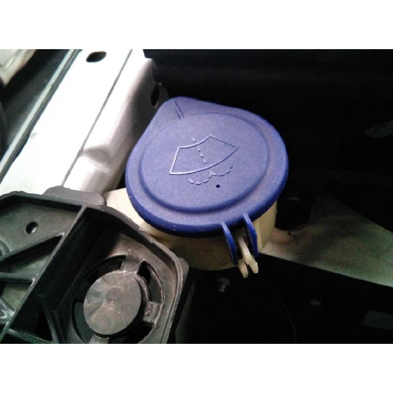 Recambio de deposito limpia para peugeot 3008 gt line referencia OEM IAM   