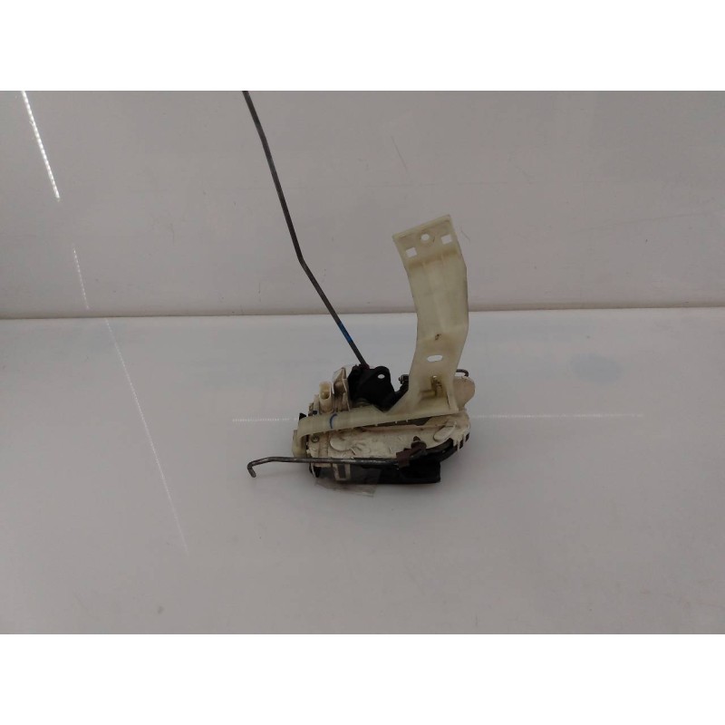 Recambio de cerradura puerta trasera derecha para dodge caliber sxt referencia OEM IAM 04589414AG  