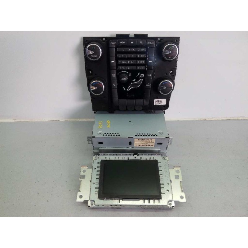 Recambio de sistema audio / radio cd para volvo xc60 momentum 2wd referencia OEM IAM 31288318 M4221200142 