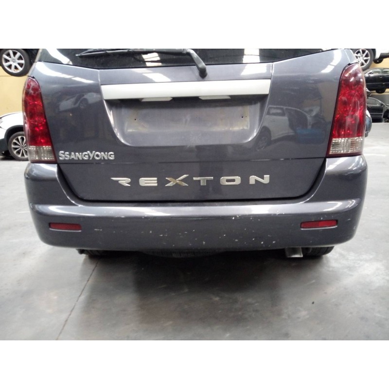 Recambio de paragolpes trasero para ssangyong rexton rx 270 plus / 270 xdi plus referencia OEM IAM   