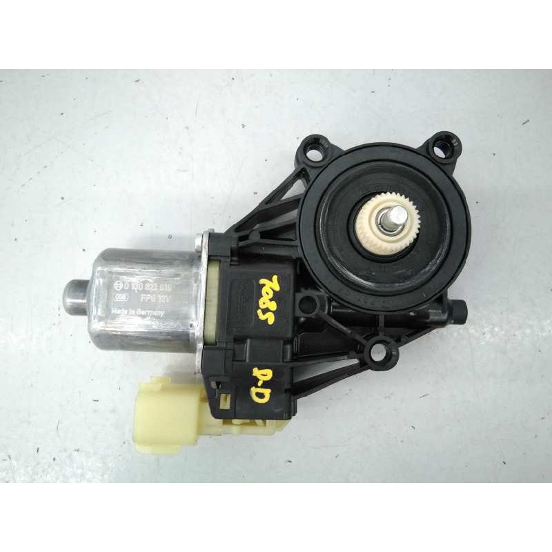 Recambio de motor elevalunas delantero derecho para ford fiesta (ccn) trend referencia OEM IAM 8A6114553B 0130822619 