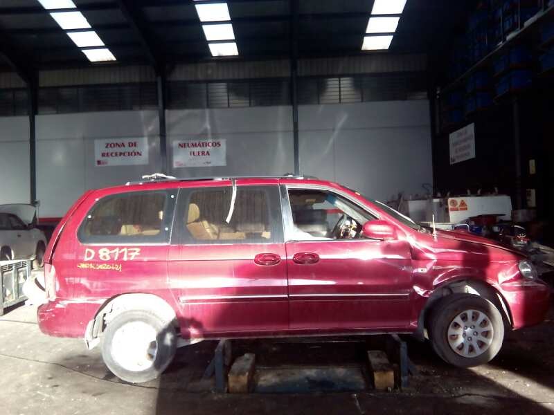 kia carnival ii del año 2001