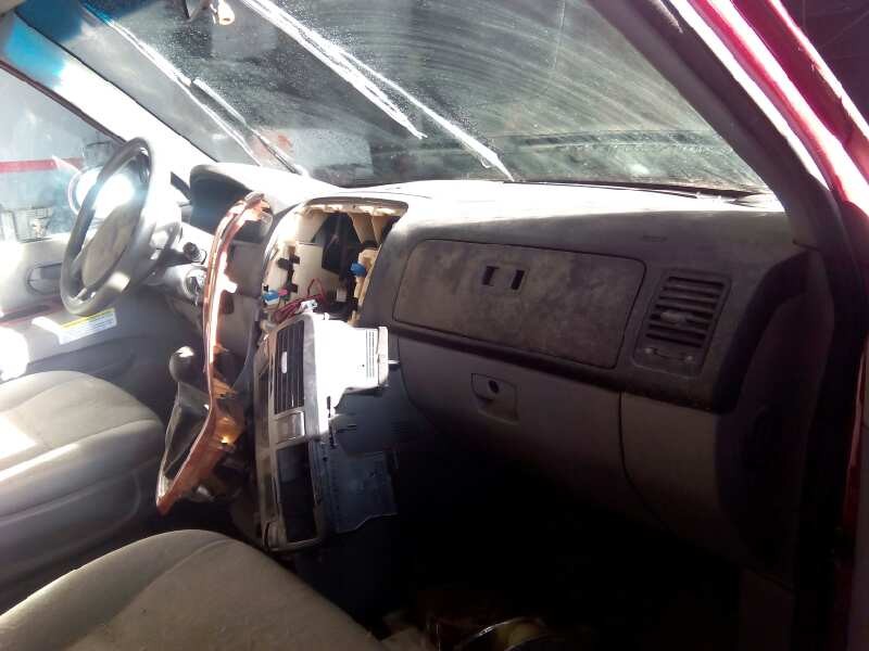 kia carnival ii del año 2001