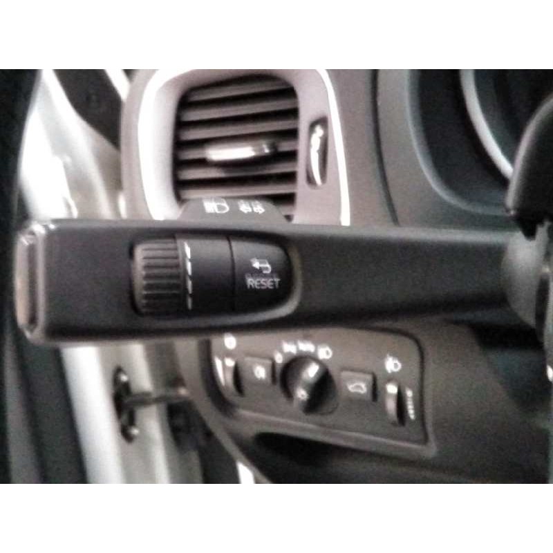 Recambio de mando intermitentes para volvo v40 momentum referencia OEM IAM   