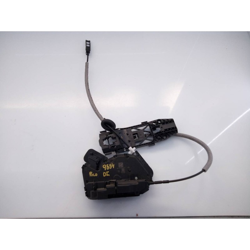 Recambio de cerradura puerta delantera izquierda para volkswagen polo advance referencia OEM IAM 5TA839016E  