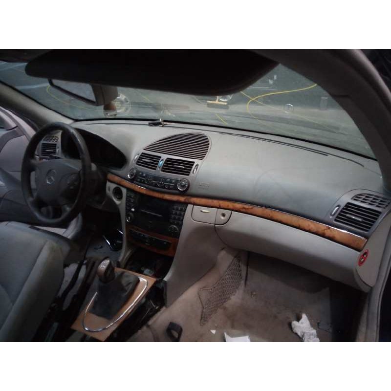 mercedes clase e (w211) berlina del año 2005