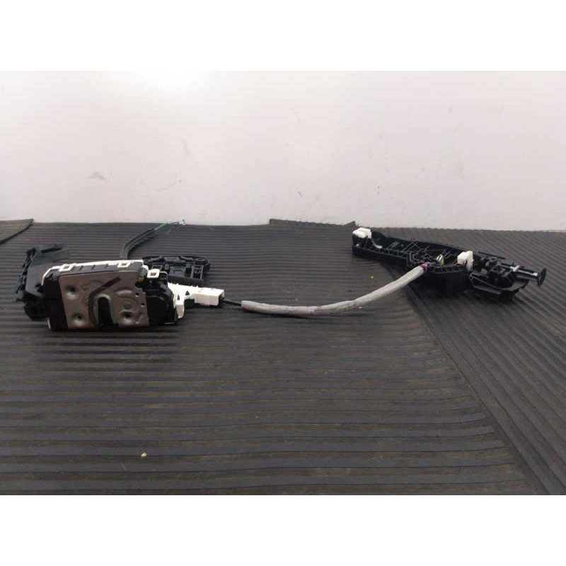 Recambio de cerradura puerta trasera derecha para infiniti q30 2.2d sport referencia OEM IAM A0997305600 15042401 