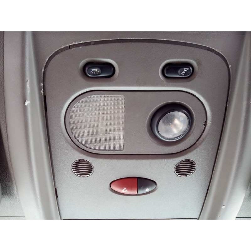 Recambio de luz interior para renault master kipper doka l3h1 3,5t referencia OEM IAM   