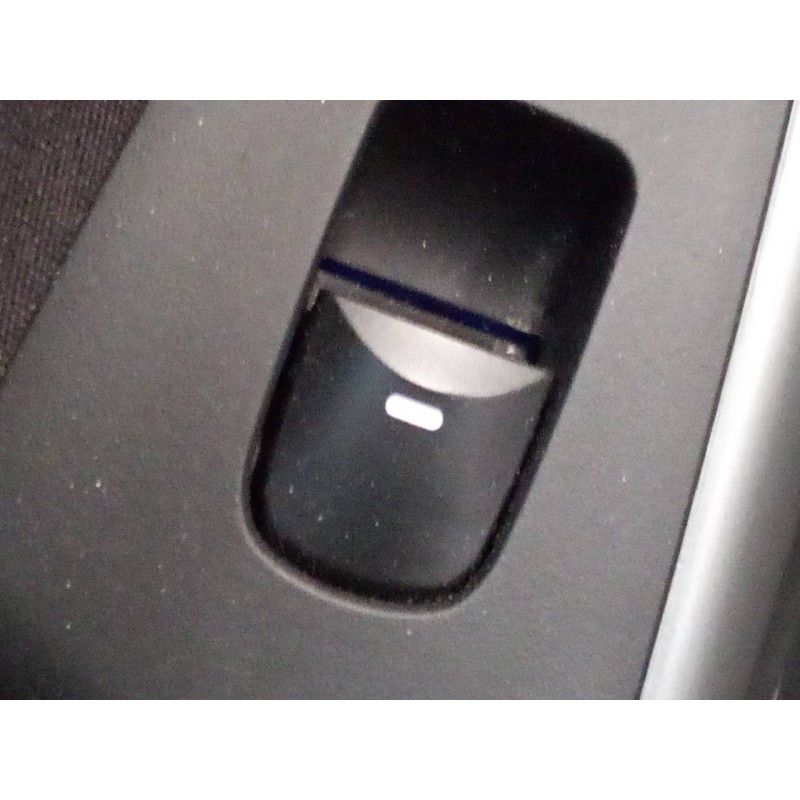 Recambio de mando elevalunas trasero izquierdo para hyundai elantra (md) confort referencia OEM IAM   