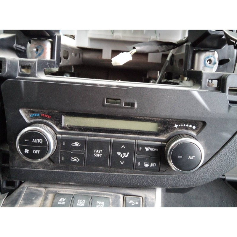 Recambio de mando climatizador para toyota auris hybrid active referencia OEM IAM   