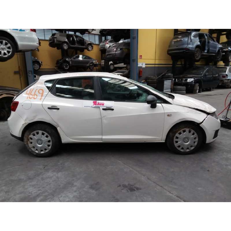 seat ibiza (6j5) del año 2009