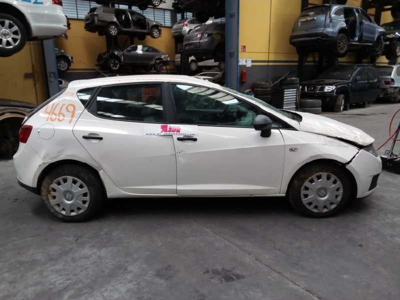 seat ibiza (6j5) del año 2009