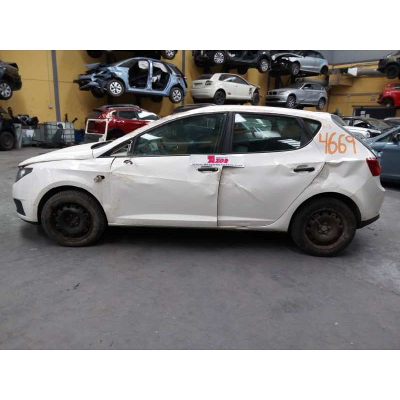 seat ibiza (6j5) del año 2009
