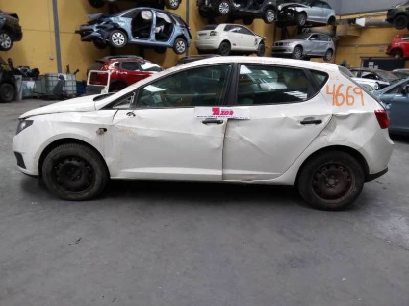 seat ibiza (6j5) del año 2009