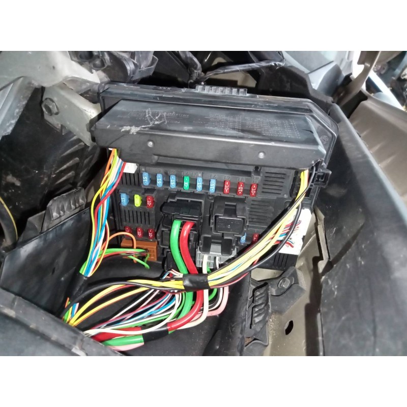 Recambio de caja reles / fusibles para nissan qashqai (j10) acenta referencia OEM IAM 284B7JD00B  