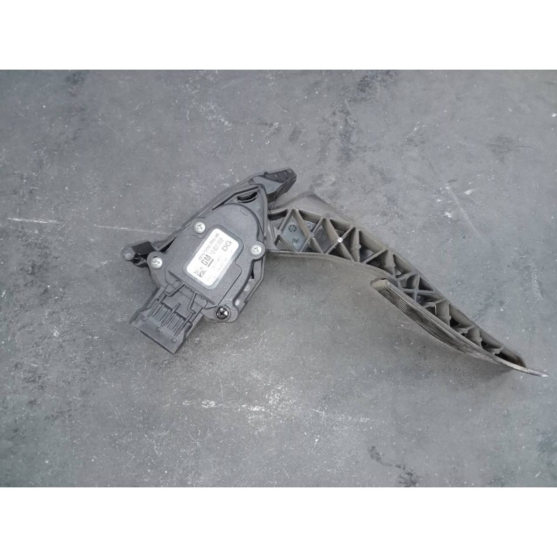 Recambio de pedal acelerador para opel insignia berlina business referencia OEM IAM 13237352 6PV00976500 