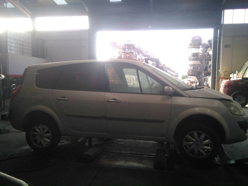 renault scenic ii del año 2008