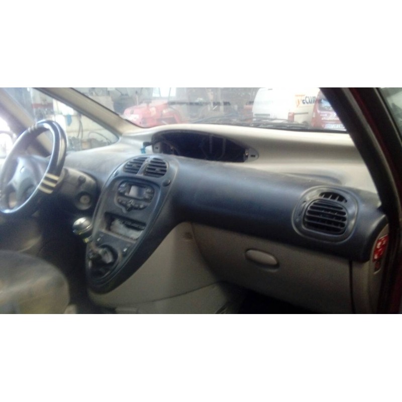 citroen xsara picasso del año 2002