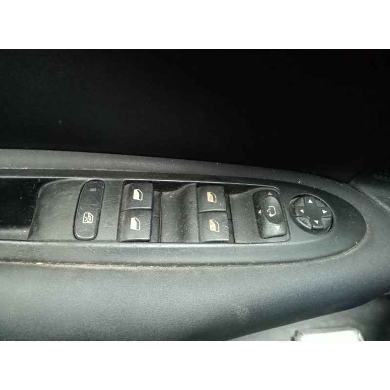 Recambio de mando elevalunas delantero izquierdo para citroen c4 lim. seduction referencia OEM IAM   