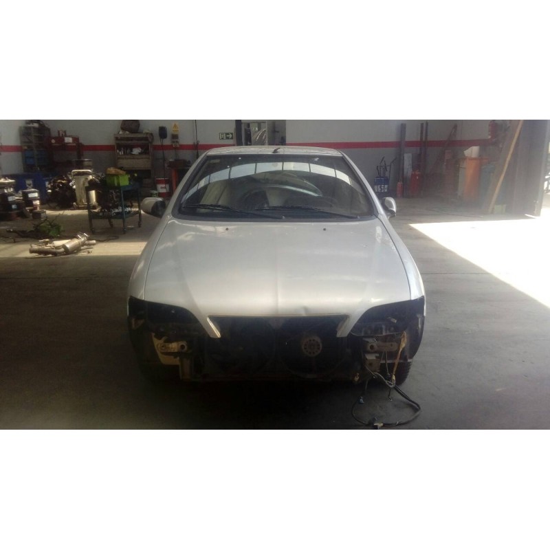 citroen xsara berlina del año 2000