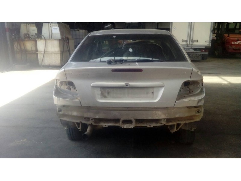 citroen xsara berlina del año 2000