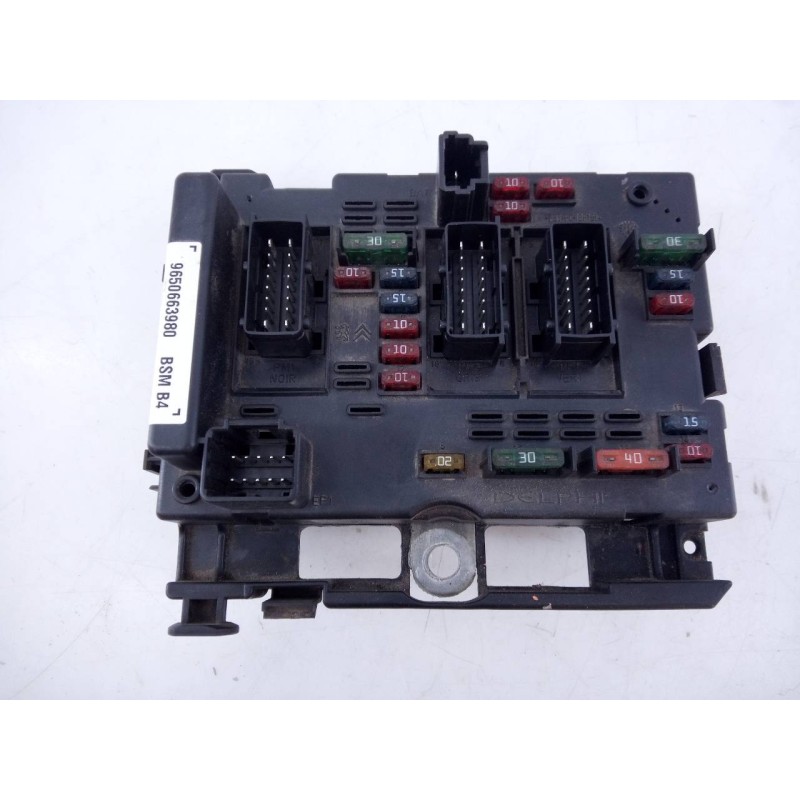 Recambio de caja reles / fusibles para peugeot 206 berlina 1.4 hdi referencia OEM IAM 9650663980  