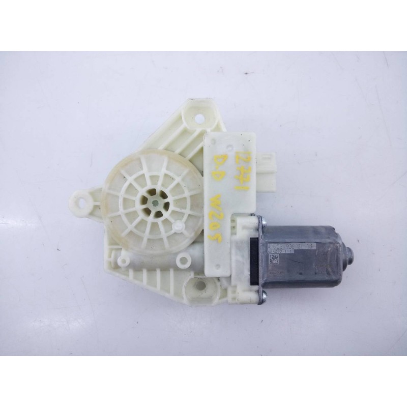 Recambio de motor elevalunas delantero derecho para mercedes clase c (w205) familiar avangarde referencia OEM IAM A2059060113  