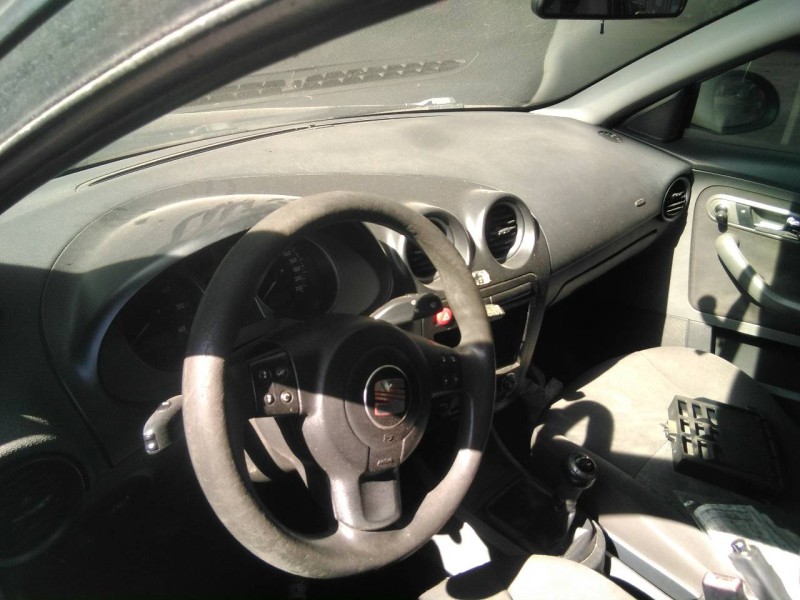 seat ibiza (6l1) del año 2007