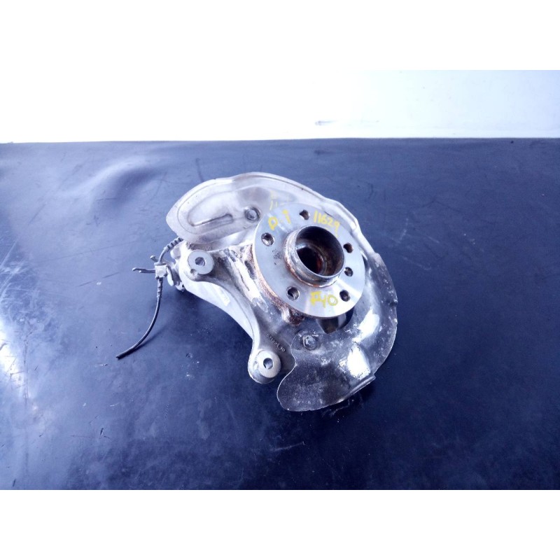 Recambio de mangueta delantera izquierda para bmw serie 1 lim. (f40) 118d referencia OEM IAM 687664503 06207700 